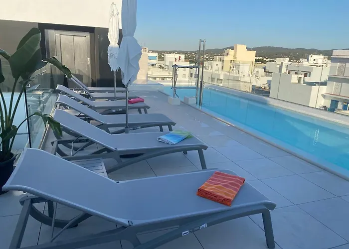 M. Hotel